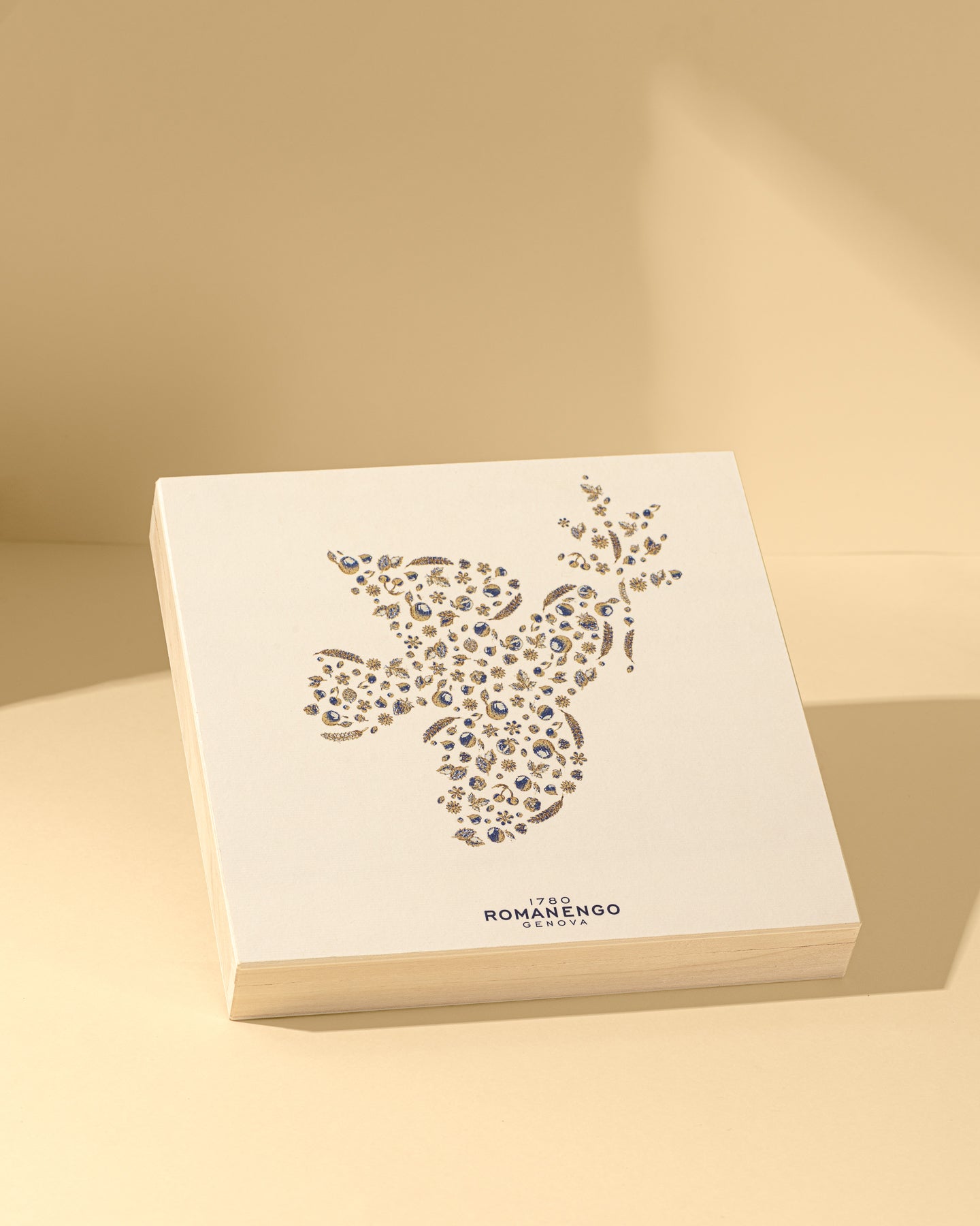 Colomba di Cioccolato Fondente con Scorze d'Arancia Candita