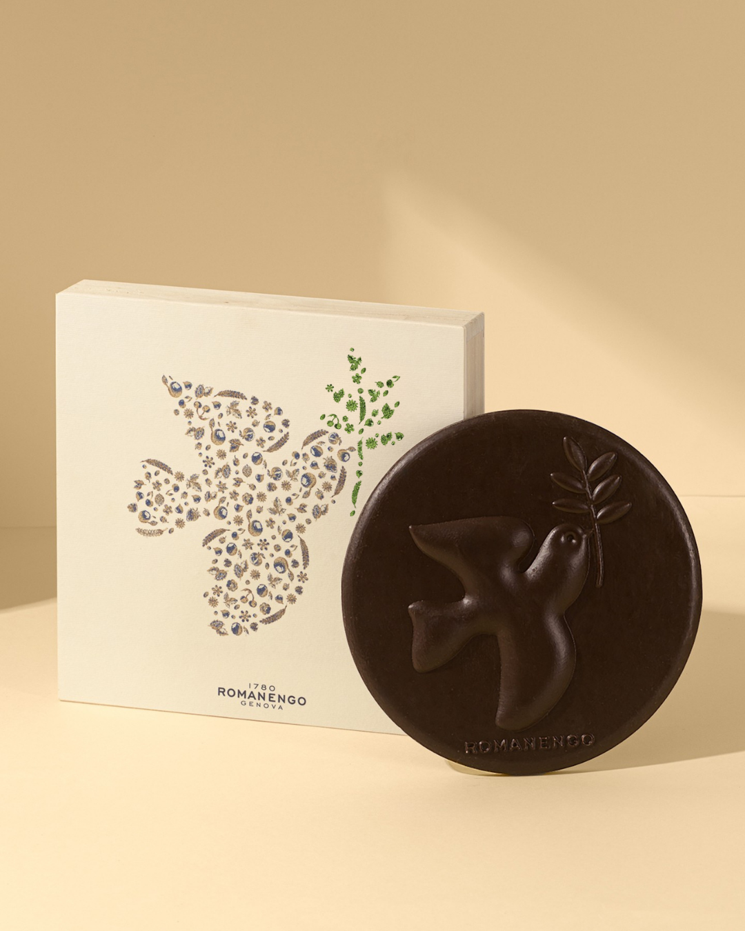 Colomba di Cioccolato Fondente con Scorze d'Arancia Candita