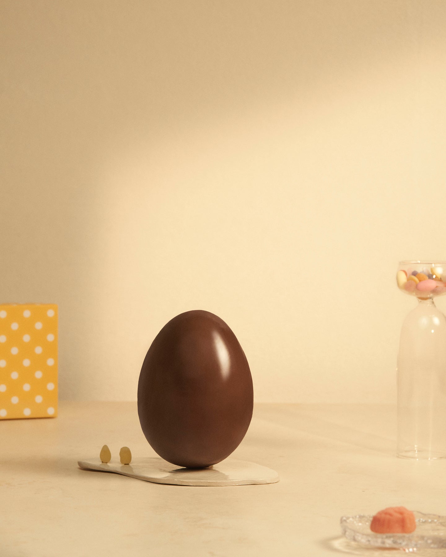 Dark Chocolate Eggs 51% with Polka Dot Box